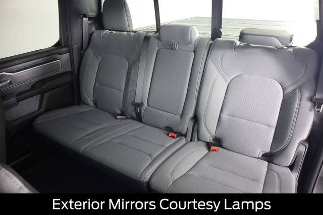 Used 2022 RAM 1500 Big Horn AWD/4WD image 40