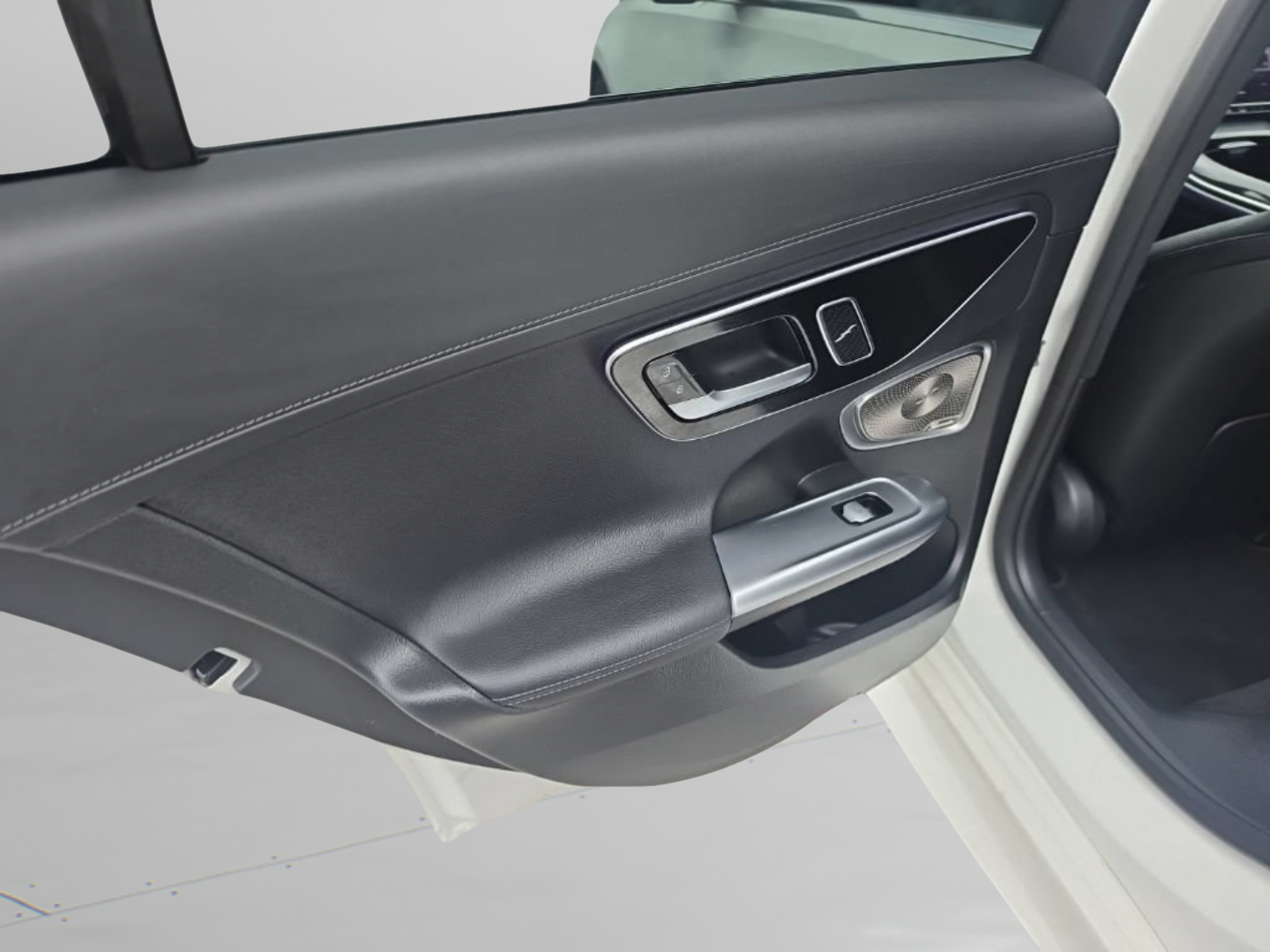 Used 2022 Mercedes-Benz C 300 4MATIC Sedan w/ Pinnacle Trim Package image 27