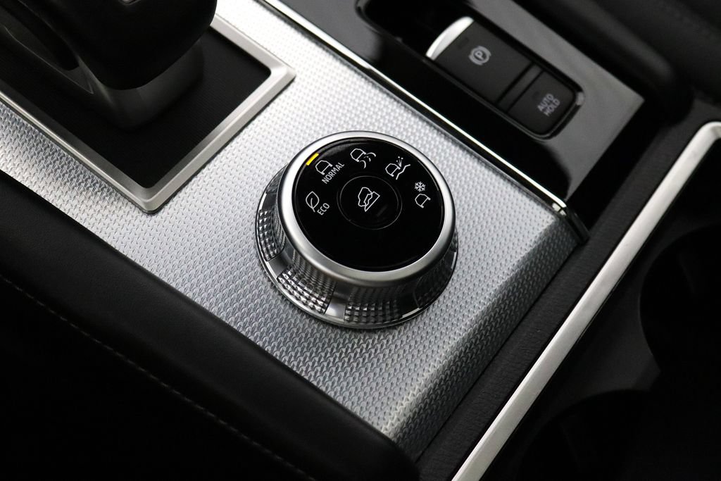 Used 2024 Mitsubishi Outlander SEL FWD image 30
