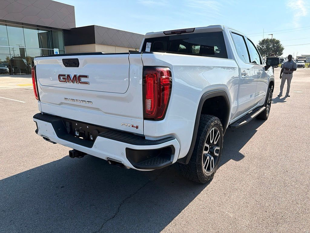 Used 2023 GMC Sierra 1500 AT4 w/ Technology Package AWD/4WD image 6