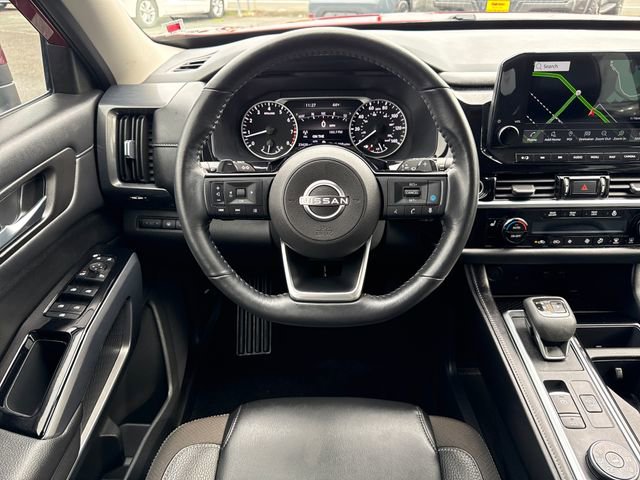 Used 2023 Nissan Pathfinder SL w/ Black Appearance Package image 20