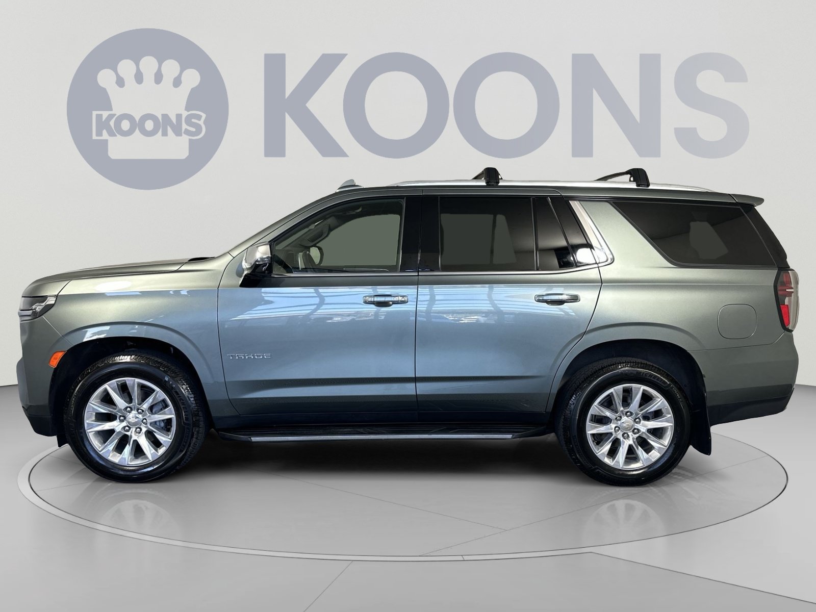 Used 2023 Chevrolet Tahoe Premier w/ Premium Package 2 AWD/4WD image 2