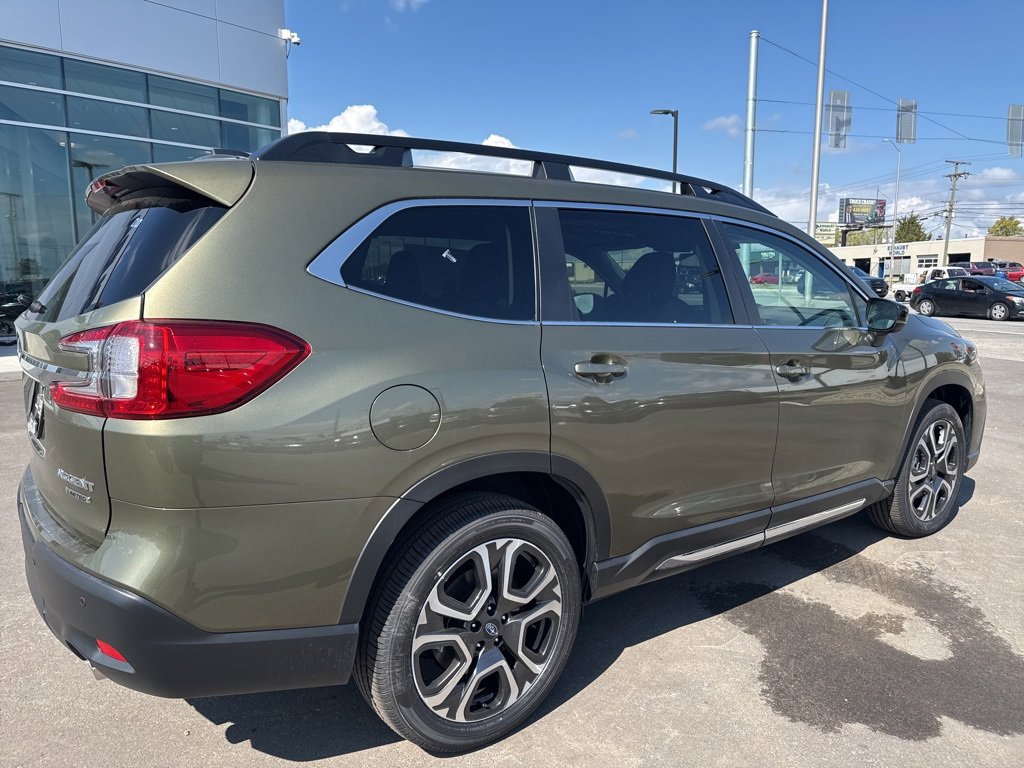 New 2025 Subaru Ascent Limited image 6