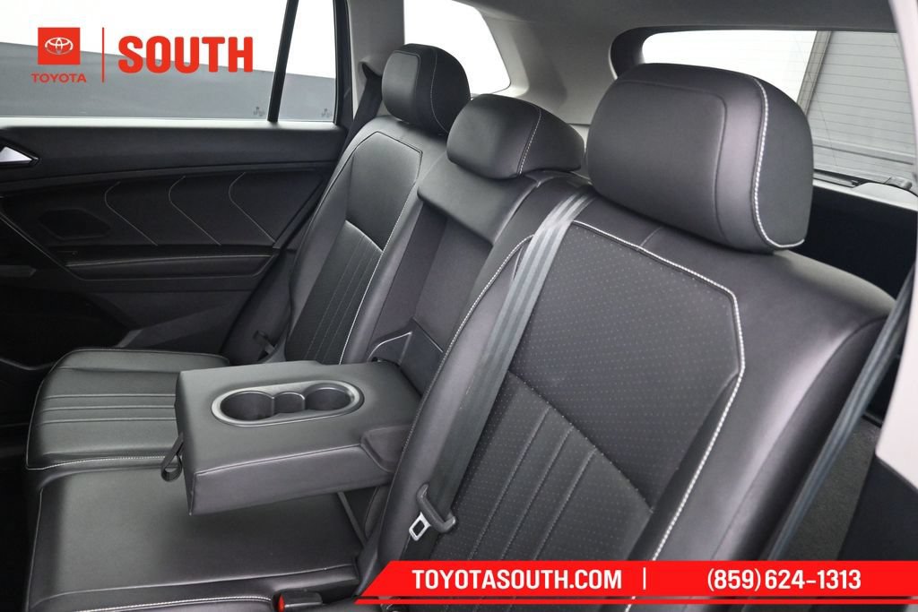 Used 2024 Volkswagen Tiguan SE AWD/4WD image 27