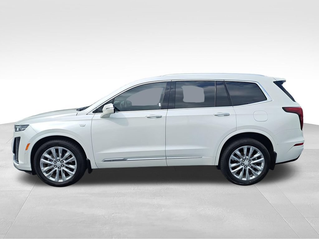 Used 2022 Cadillac XT6 Premium Luxury w/ Technology Package AWD/4WD image 2