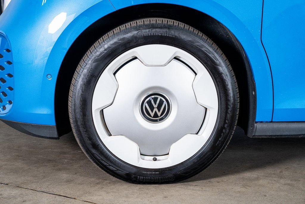 Used 2025 Volkswagen ID. Buzz 1st Edition image 10