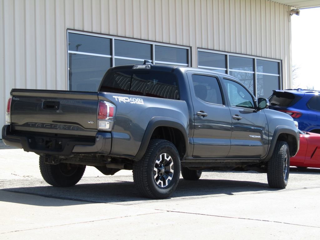 Used 2022 Toyota Tacoma TRD Off-Road w/ Technology Package image 3