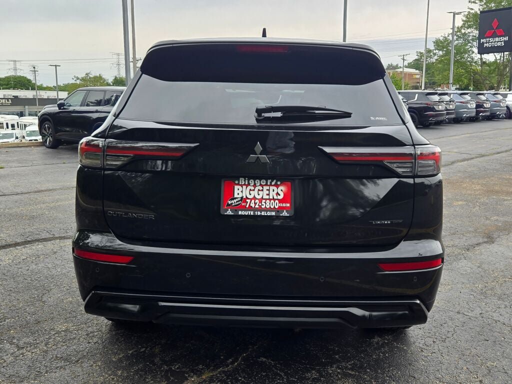 New 2026 Mitsubishi Outlander LE AWD/4WD image 11