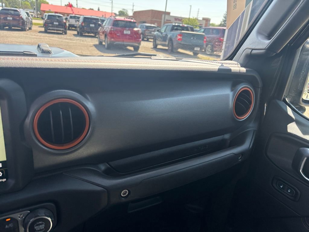Used 2023 Jeep Gladiator Mojave w/ LED Lighting Group AWD/4WD image 26