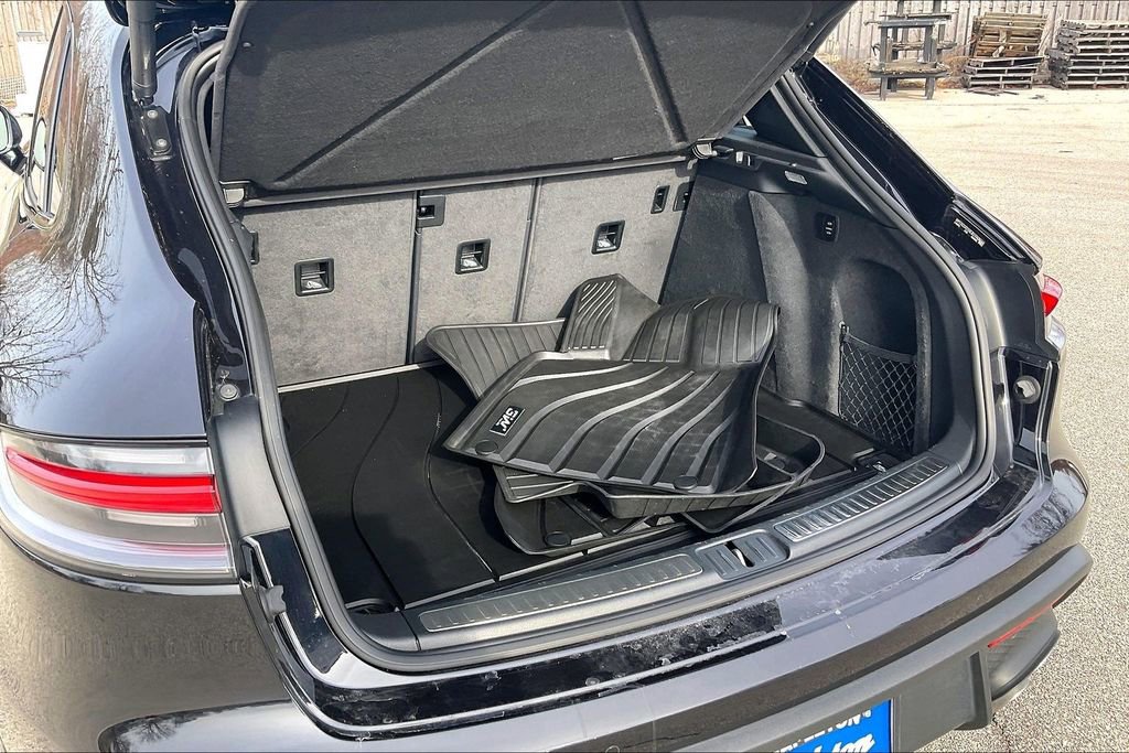 Used 2022 Porsche Macan S image 28