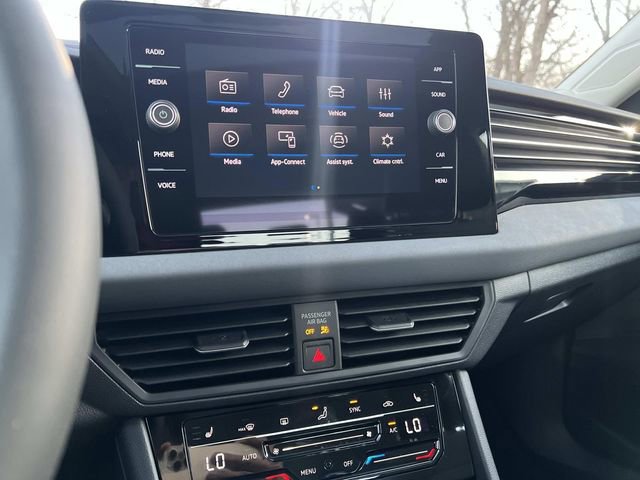 New 2026 Volkswagen Jetta SE image 18