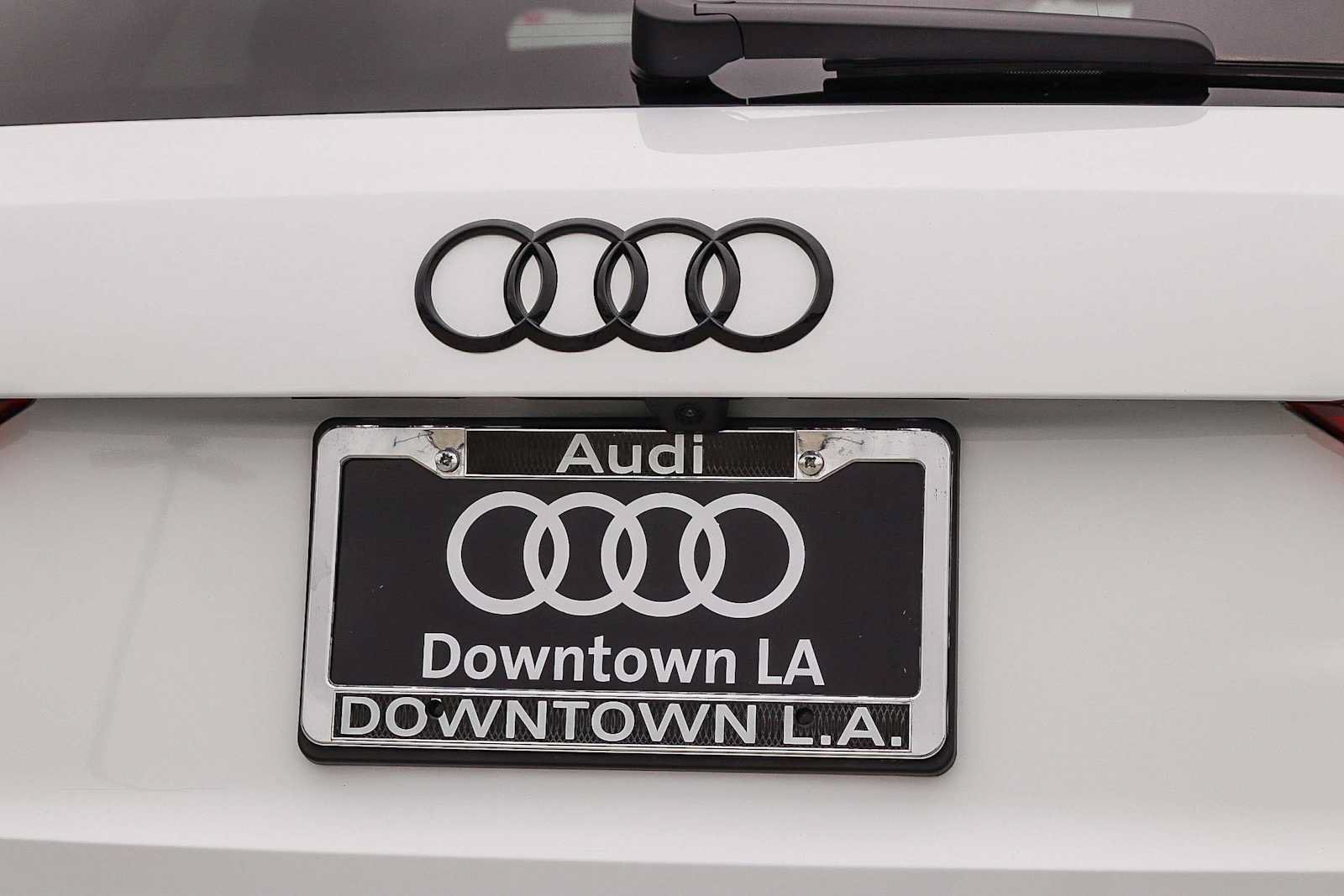 Used 2025 Audi Q3 2.0T Premium w/ Convenience Package AWD/4WD image 11