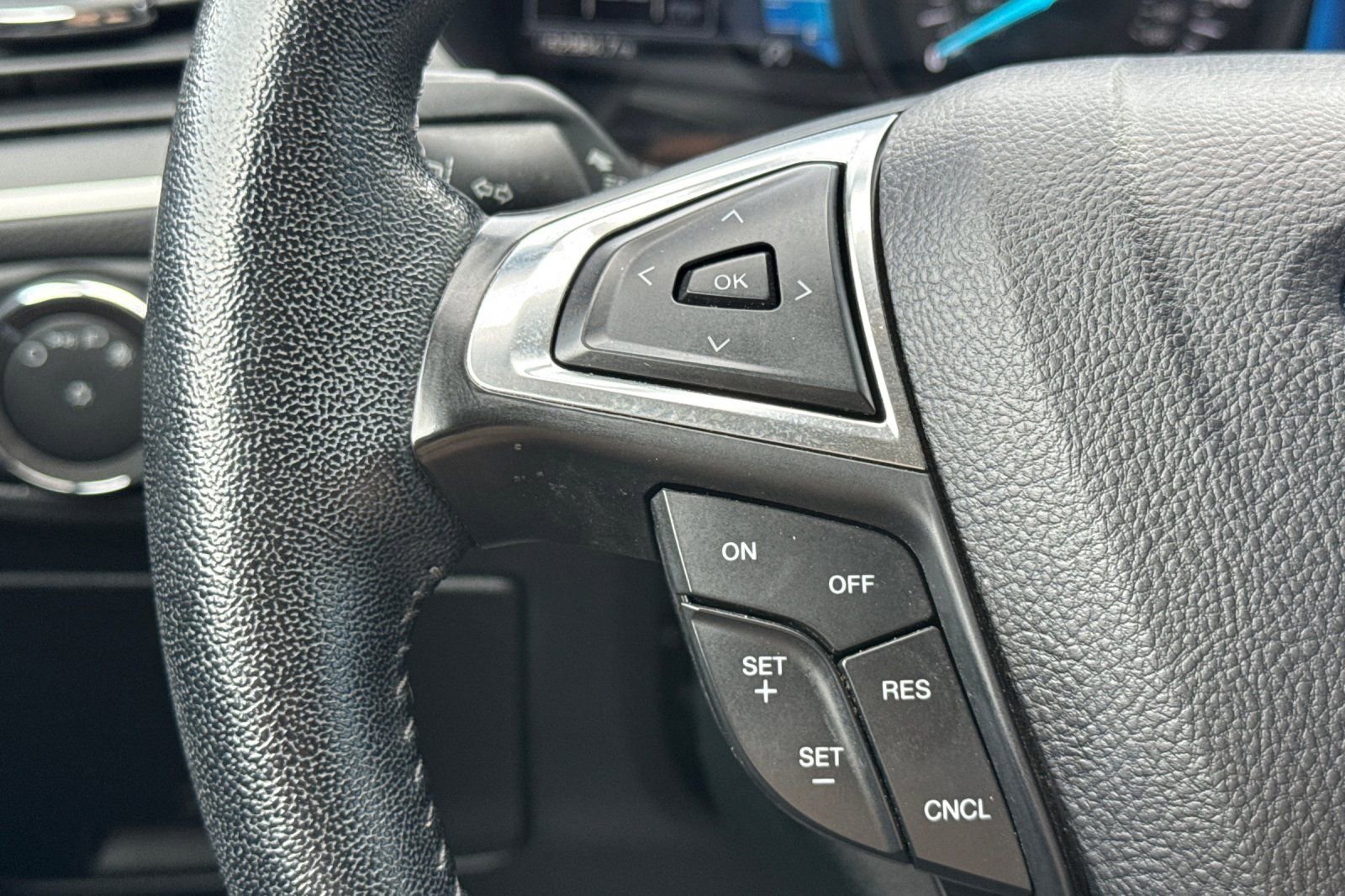 Used 2022 Ford Edge SEL image 26