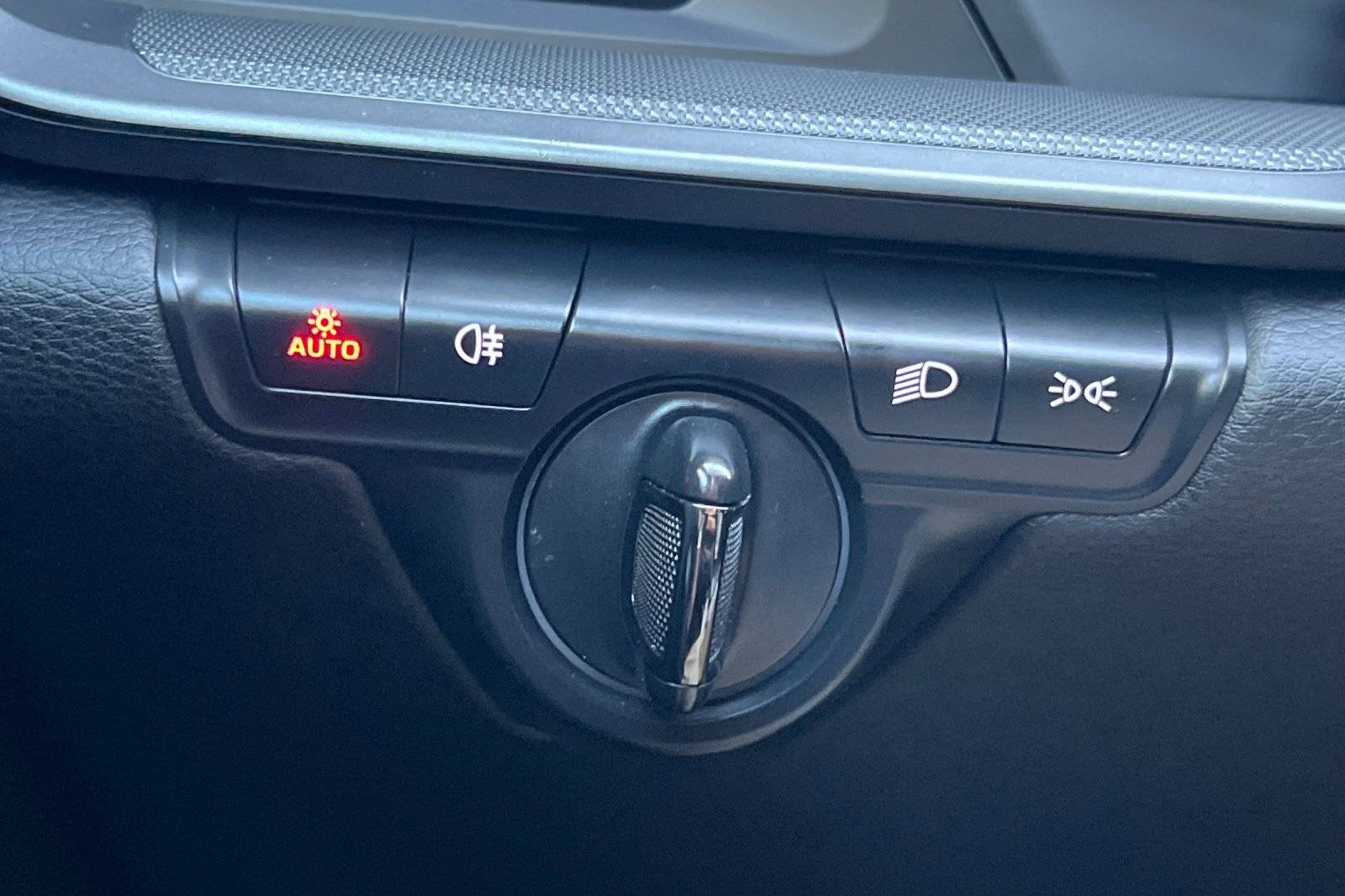 Used 2023 Porsche 911 Carrera image 33