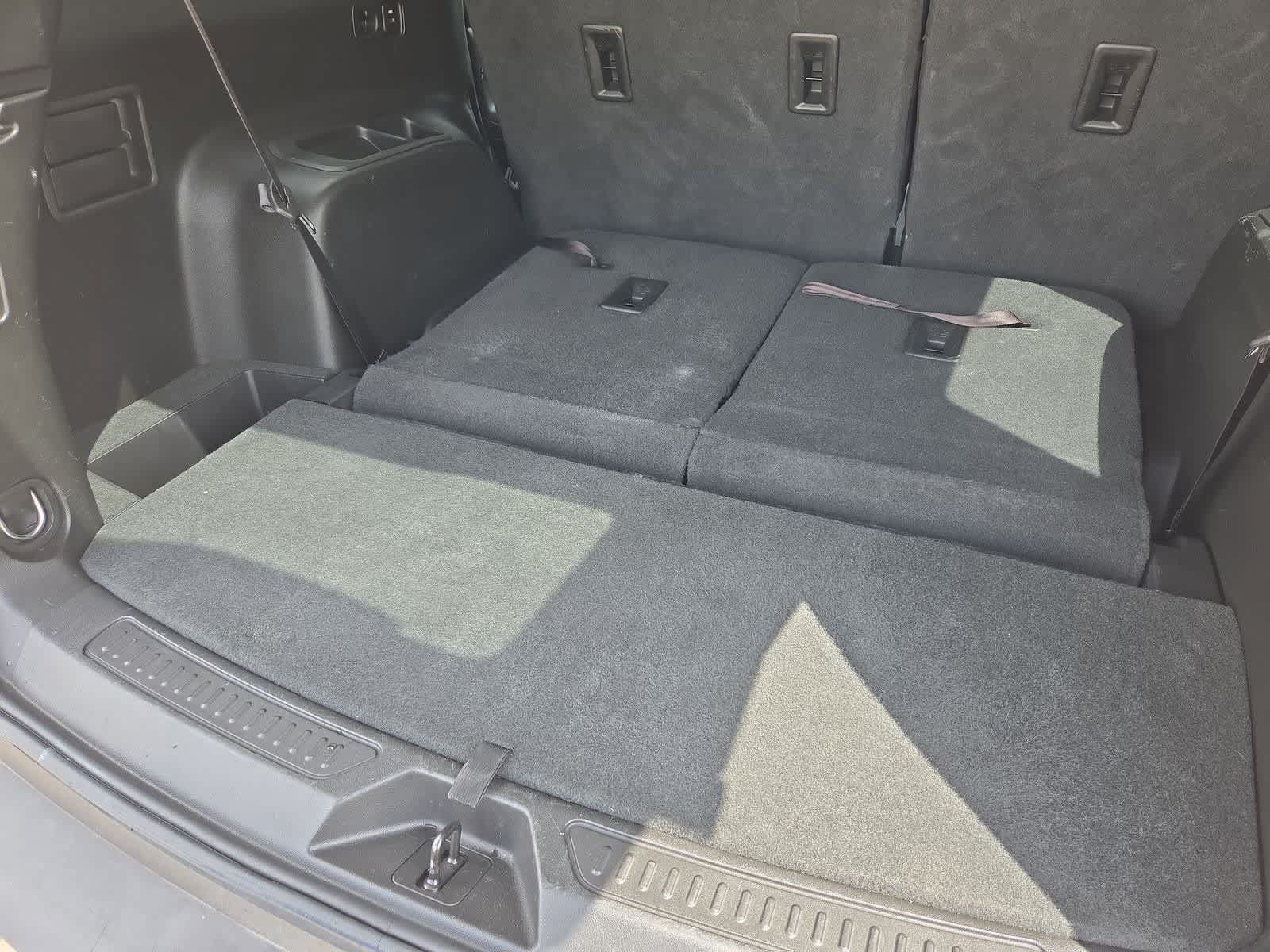 Used 2018 GMC Acadia SLT FWD image 32