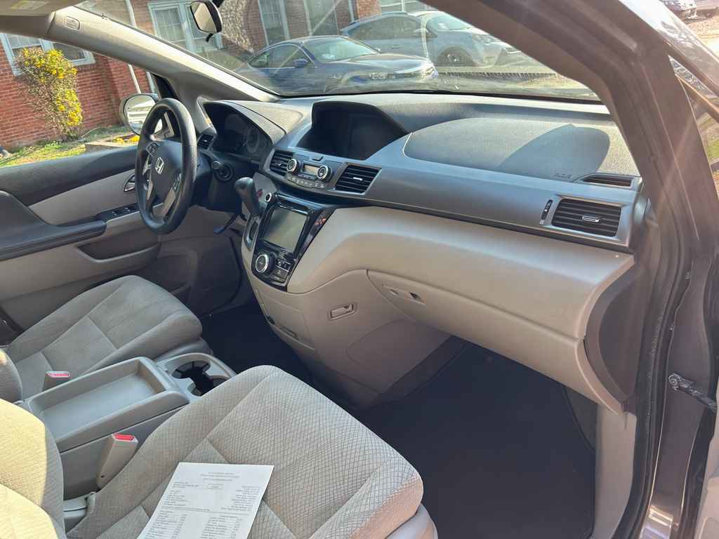 Used 2015 Honda Odyssey EX image 15