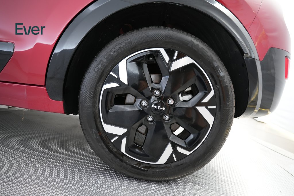 Used 2023 Kia Niro Wind FWD image 21