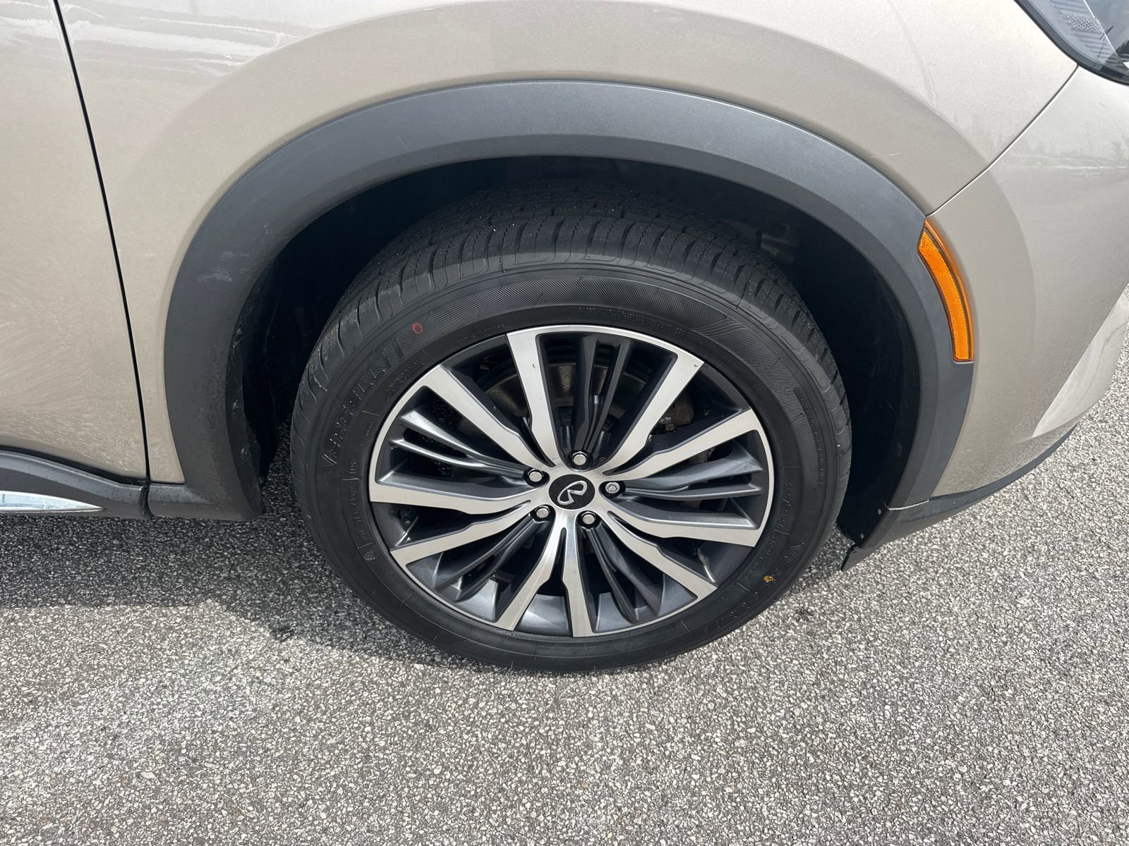 Used 2022 INFINITI QX60 Sensory AWD/4WD image 12