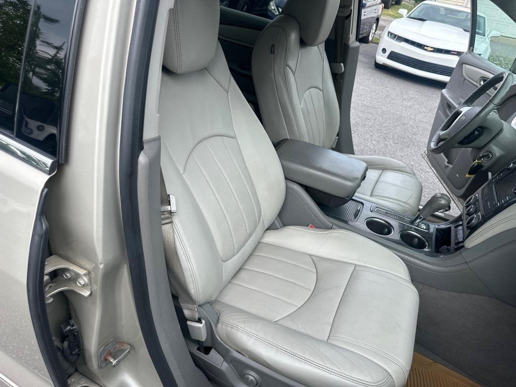 Used 2013 Chevrolet Traverse LTZ AWD/4WD image 33