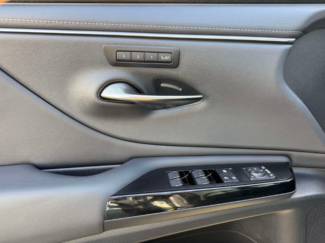 Certified 2023 Lexus ES 350 w/ Premium Package FWD image 21
