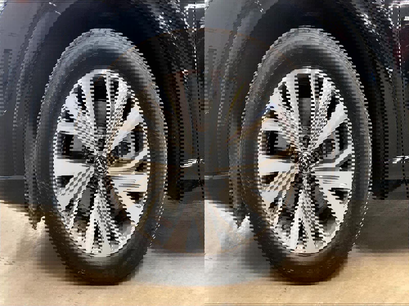 Used 2023 Audi Q4 e-tron Premium Plus w/ Premium Plus image 10