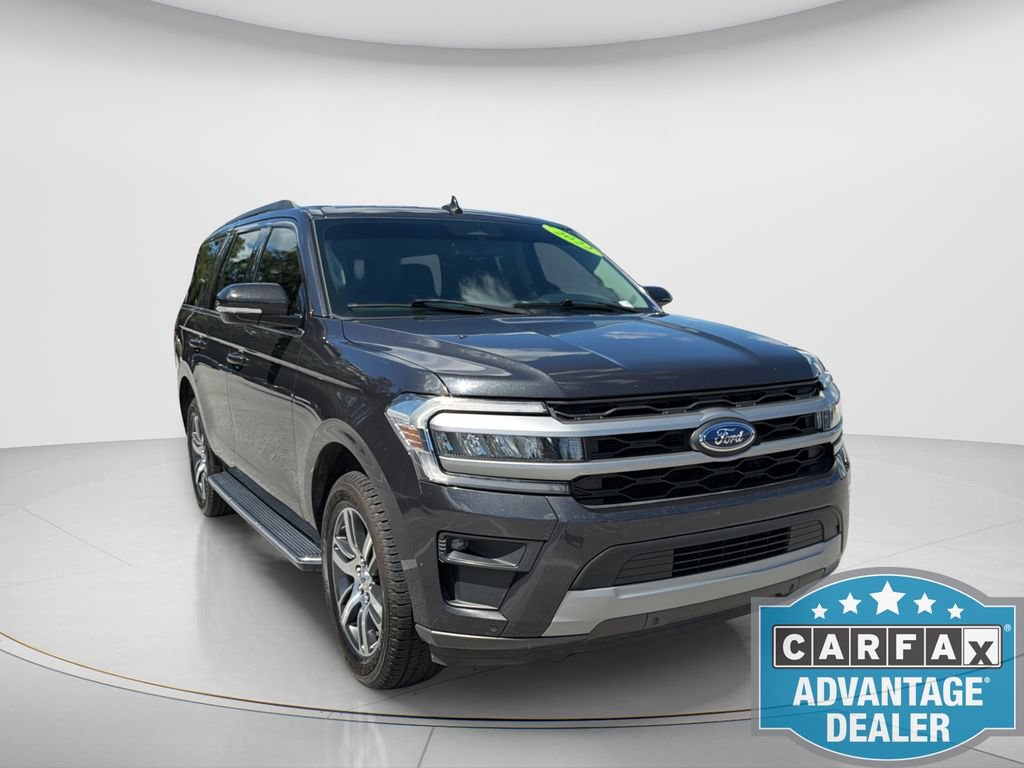 Used 2022 Ford Expedition XLT RWD image 3