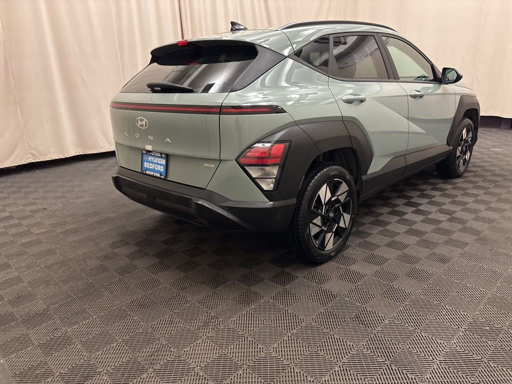 Certified 2024 Hyundai Kona SEL w/ Convenience Package image 5