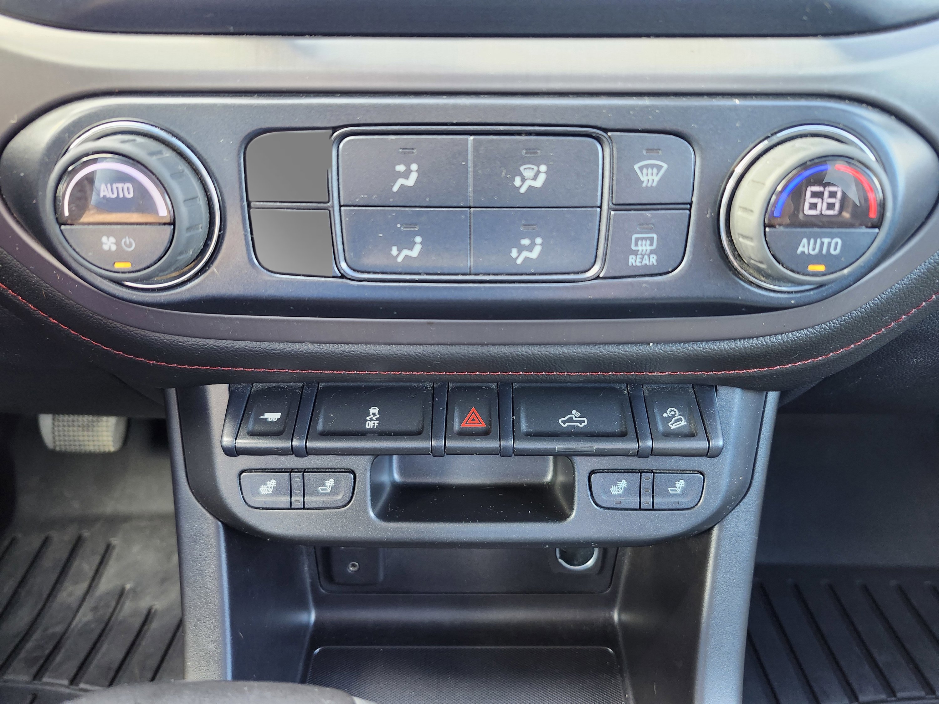 Used 2018 GMC Canyon All Terrain w/ Trailering Package image 25