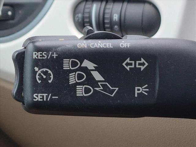 Used 2013 Volkswagen Beetle 2.5 FWD image 13