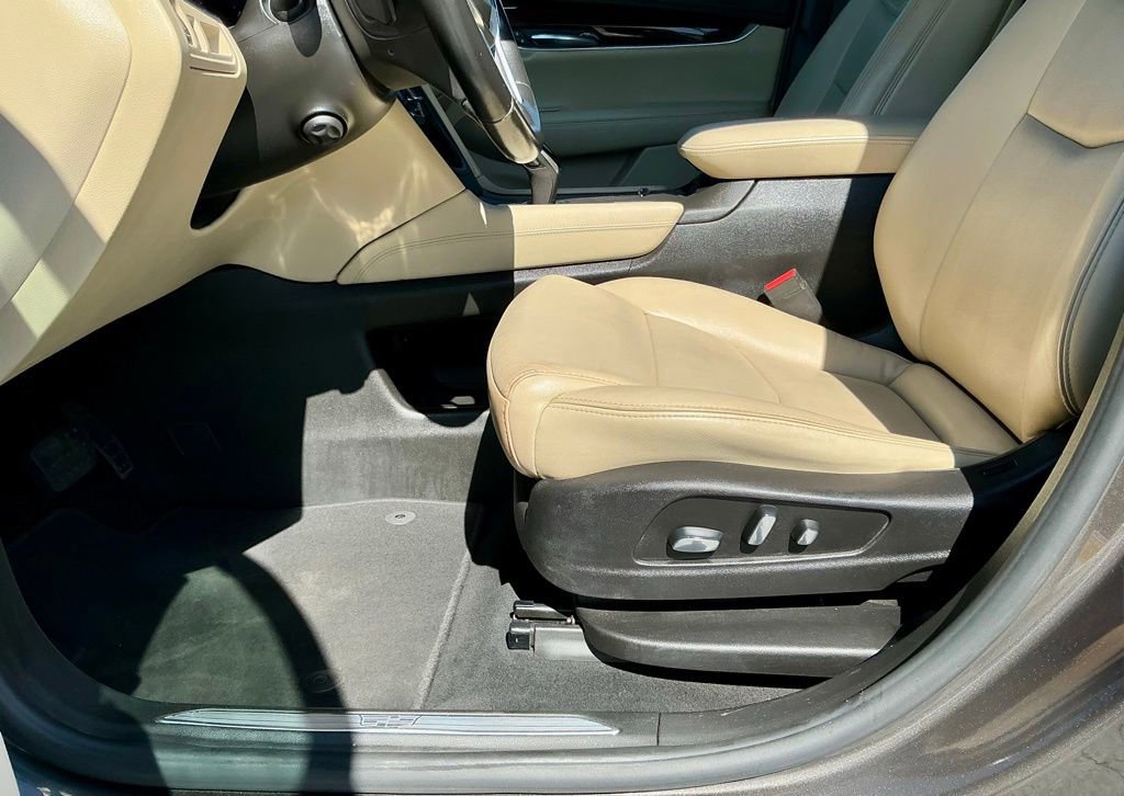Used 2019 Cadillac XT5 Luxury FWD image 41