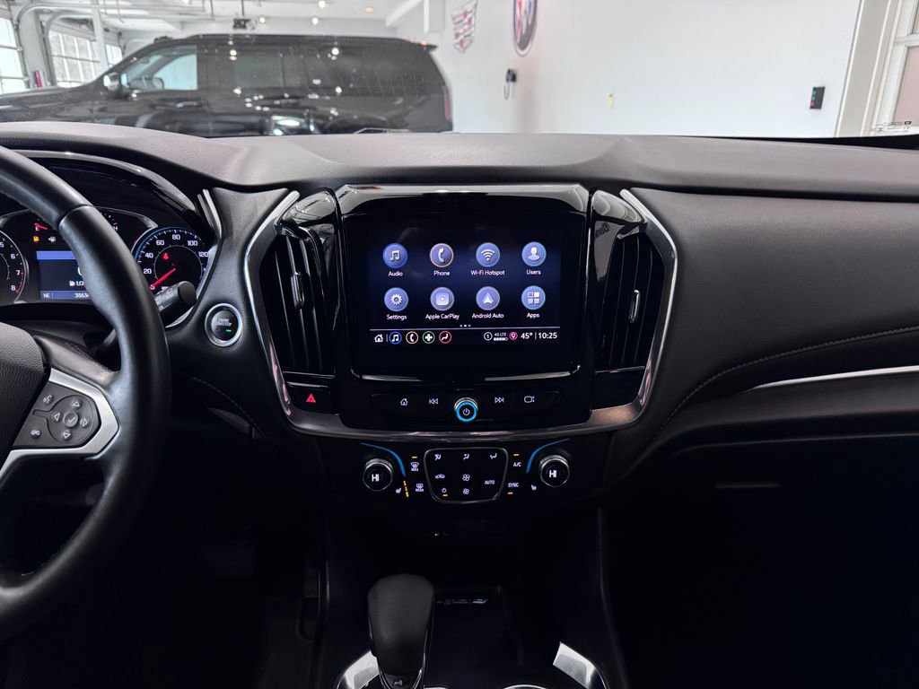 Certified 2023 Chevrolet Traverse LT w/ Midnight/Sport Edition AWD/4WD image 17