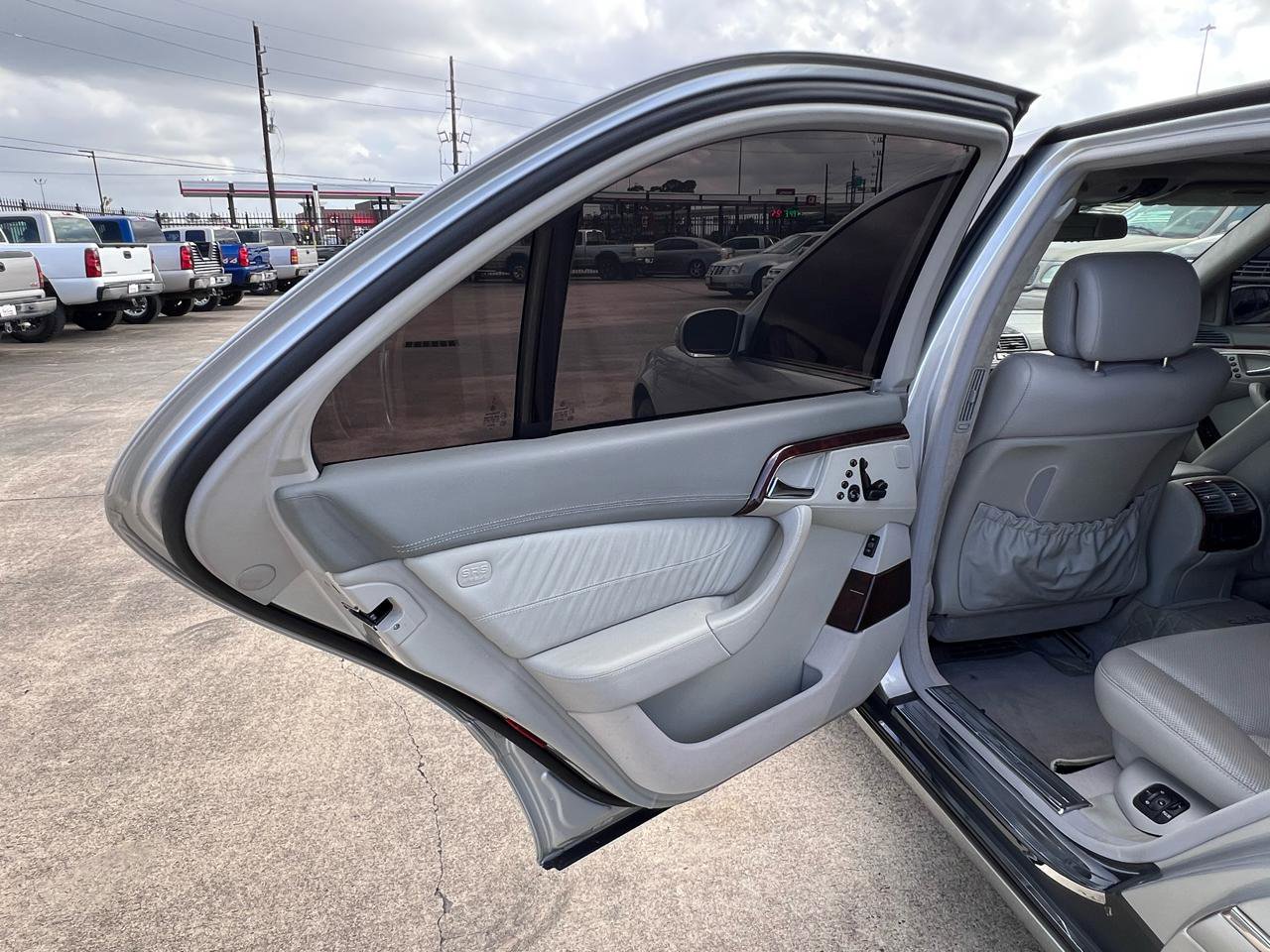 Used 2005 Mercedes-Benz S 600 image 21