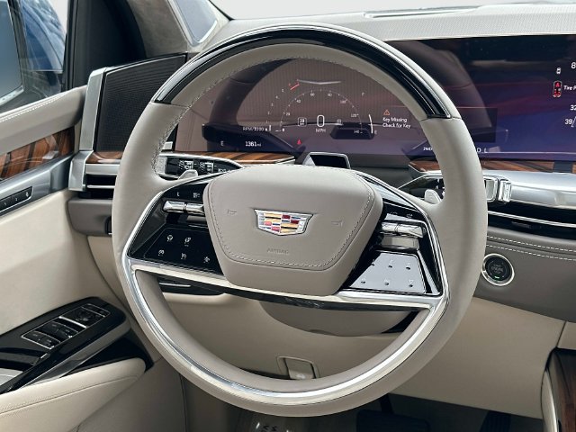 Used 2026 Cadillac Escalade ESV Platinum Sport w/ LPO, ONYX Package AWD/4WD image 5