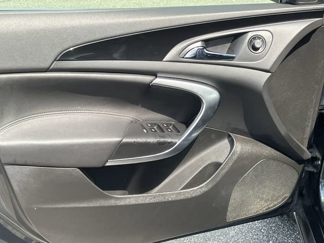 Used 2011 Buick Regal CXL image 11