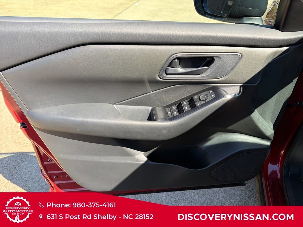 Certified 2025 Nissan Rogue S image 10