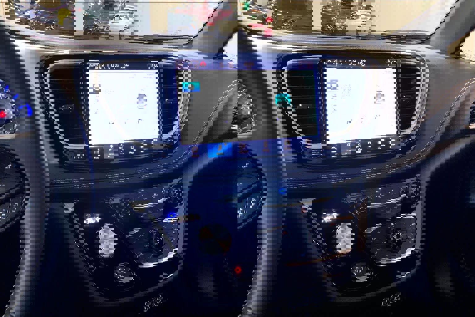 Used 2023 Chrysler Pacifica Touring-L w/ S Appearance Package image 6