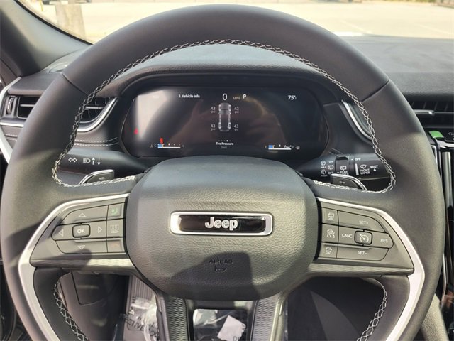 New 2025 Jeep Grand Cherokee Laredo X image 30