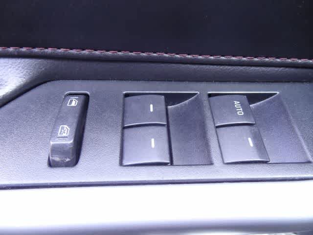Used 2013 Ford Edge Limited FWD image 15
