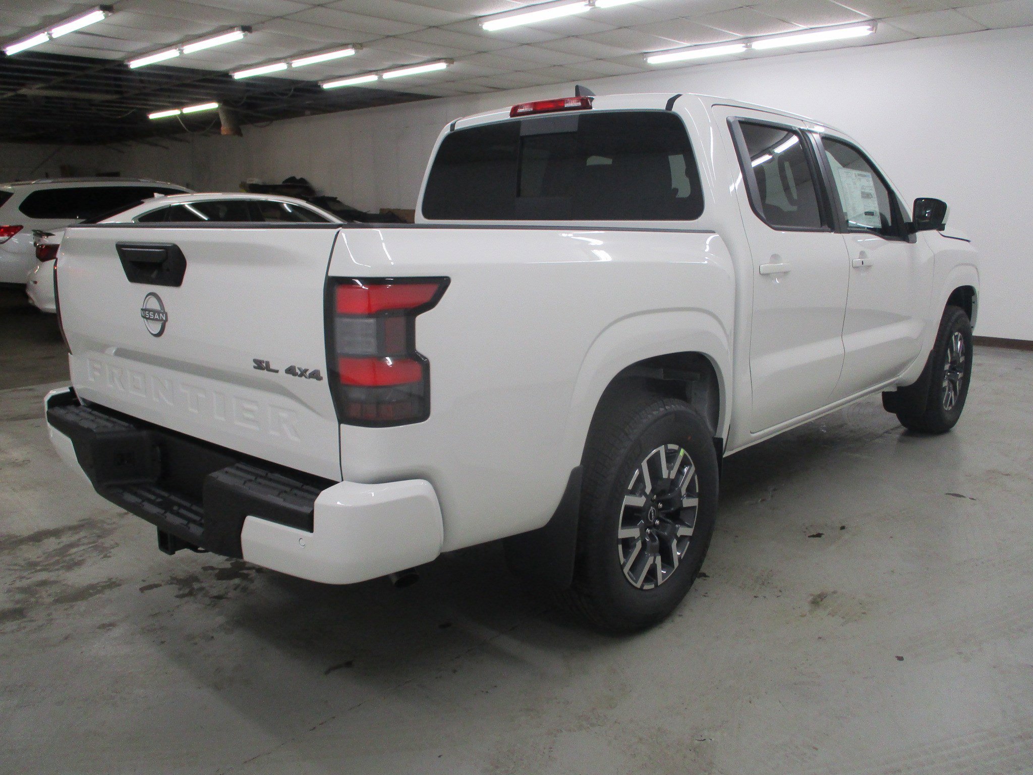 New 2025 Nissan Frontier SL image 7