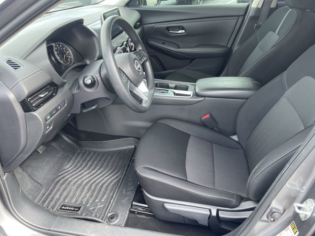 Used 2024 Nissan Sentra SV image 9