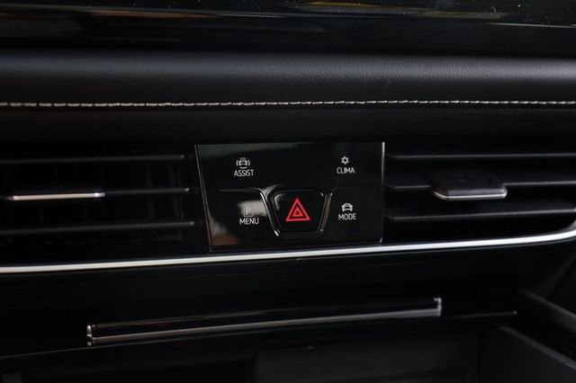 New 2026 Volkswagen Atlas Cross Sport SE image 15