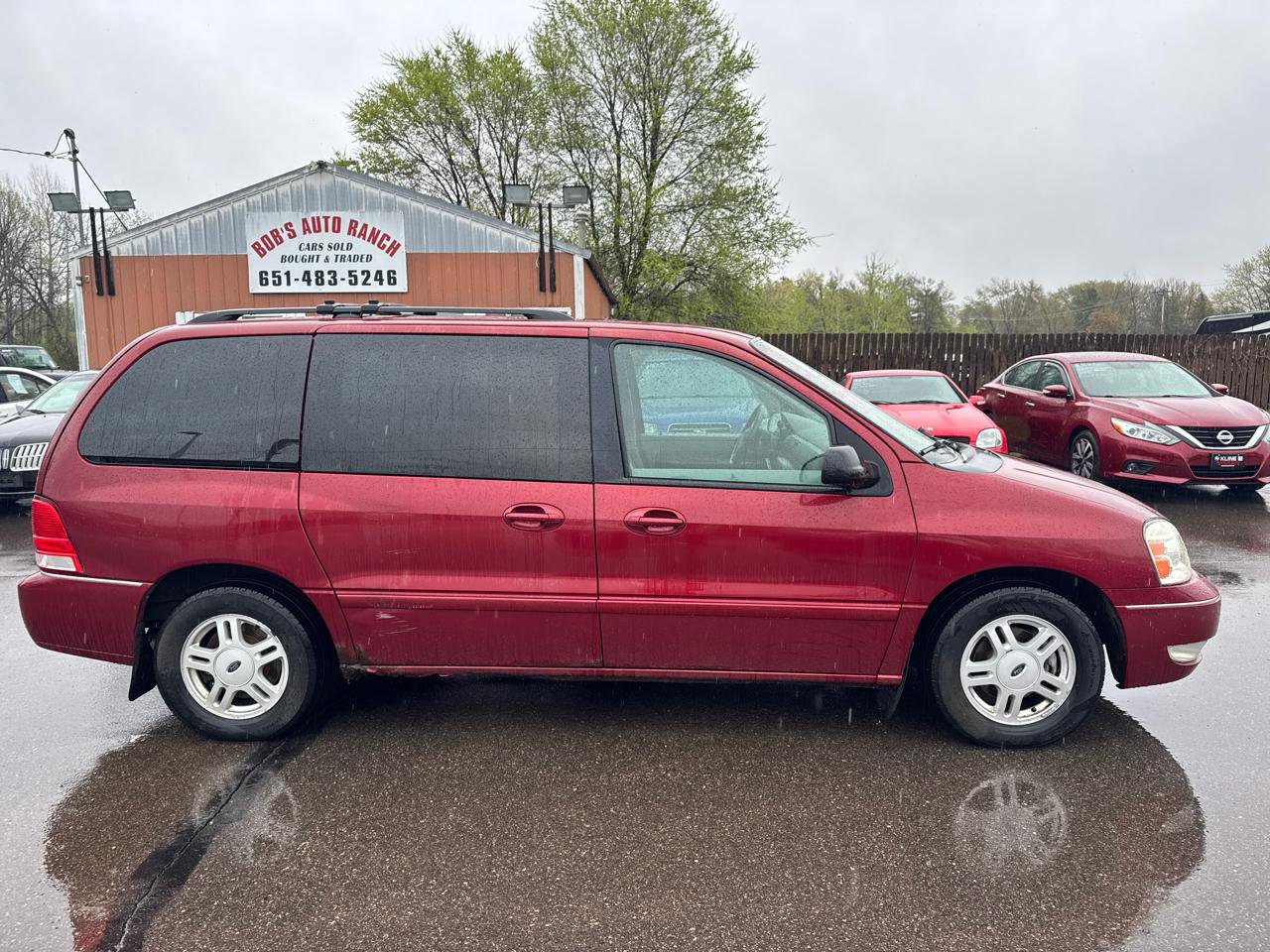 Used 2005 Ford Freestar SEL FWD image 4