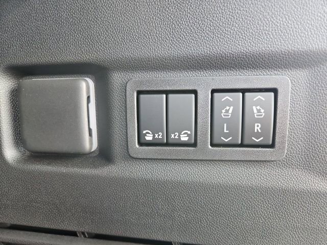 New 2026 GMC Yukon Elevation w/ Elevation Premium Package AWD/4WD image 19