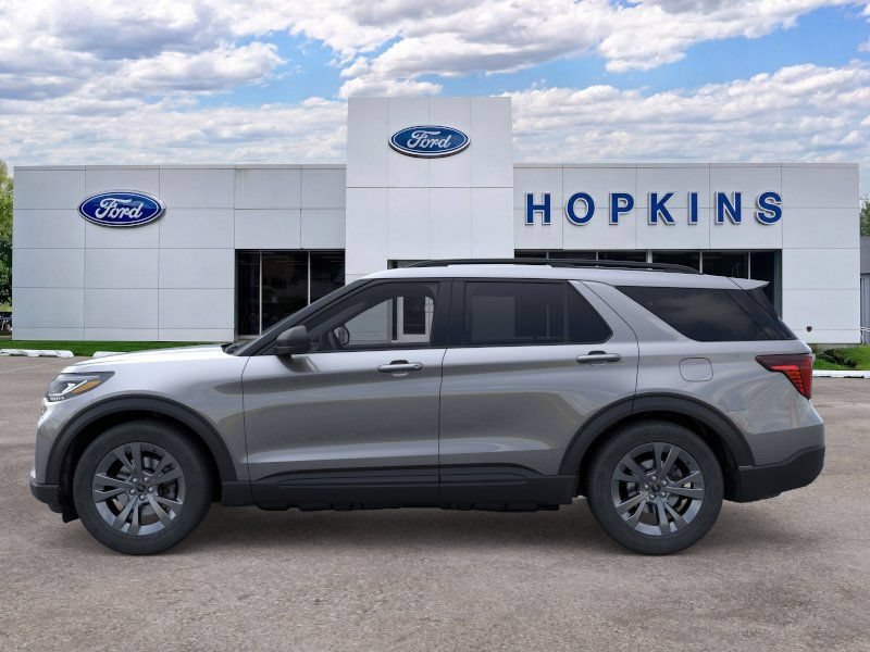 New 2026 Ford Explorer Active w/ Active Comfort Package AWD/4WD image 3