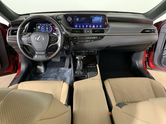 Used 2019 Lexus ES 300h image 39