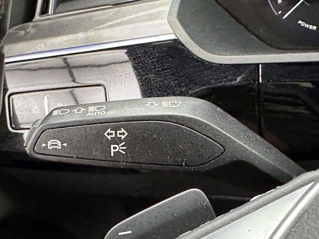 Used 2023 Audi e-tron Prestige w/ Prestige Package AWD/4WD image 30