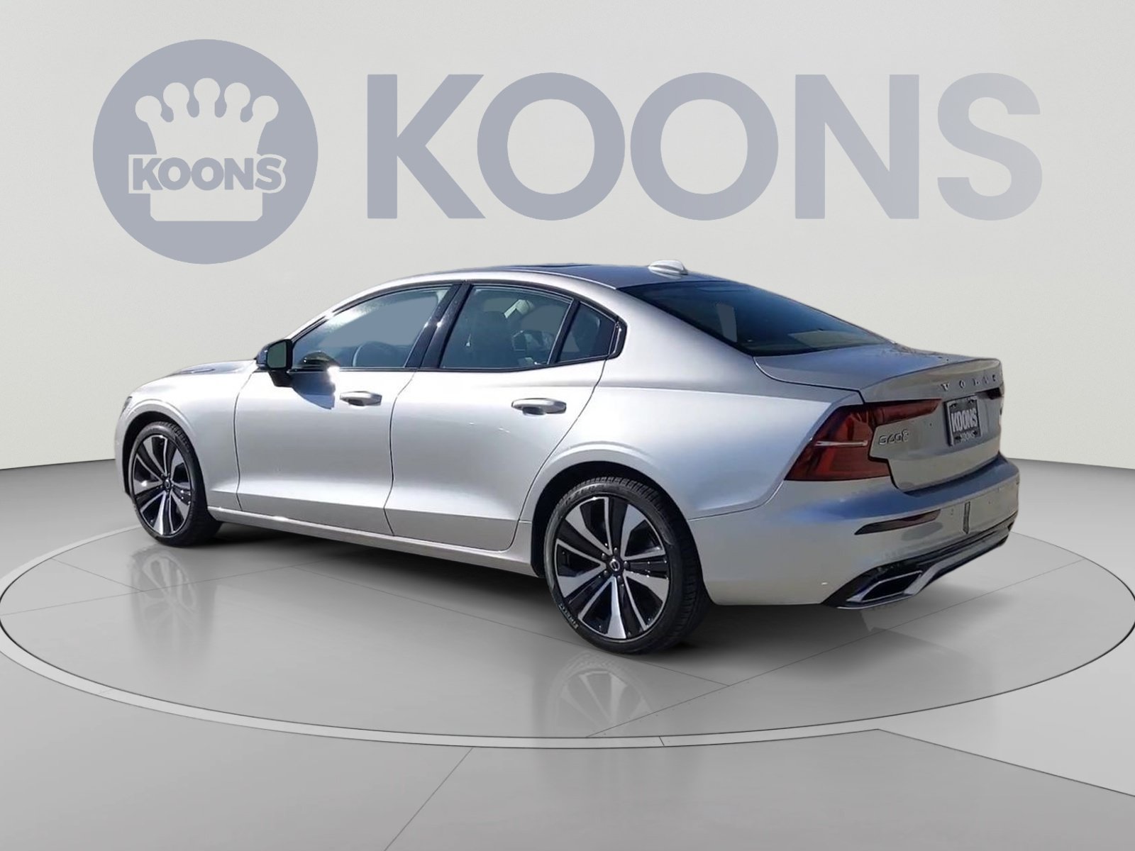 Certified 2022 Volvo S60 B5 Momentum w/ Premium Package FWD image 8