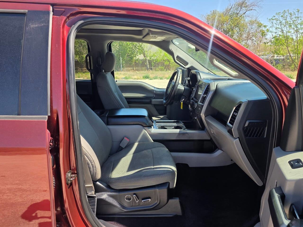 Used 2018 Ford F150 XL image 32