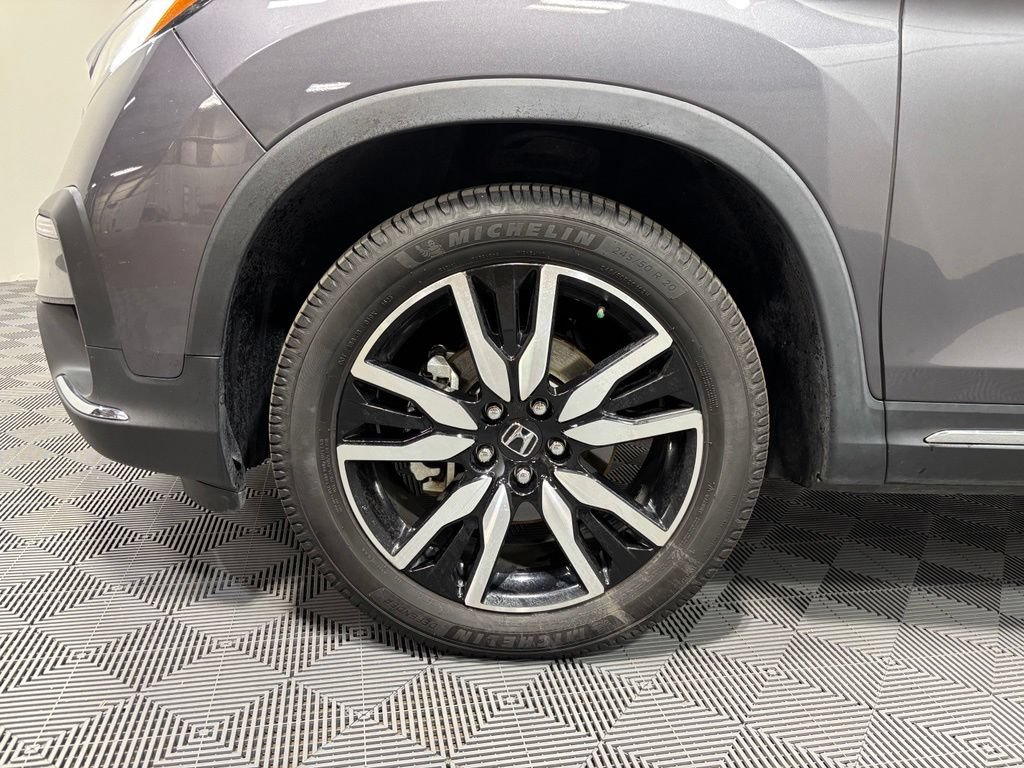 Used 2019 Honda Pilot Touring image 9