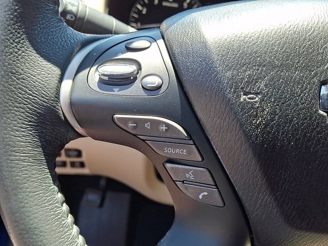 Used 2017 Nissan Pathfinder SL w/ SL Tech Package FWD image 16